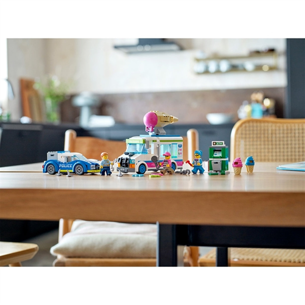 LEGO® City Politijakt på Isbilen