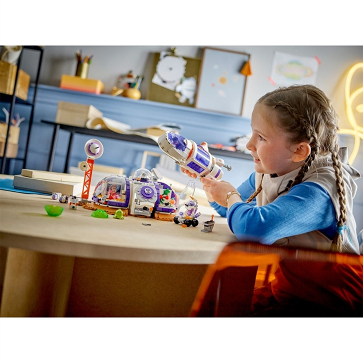 LEGO® Friends Rombase og Rakett på Mars