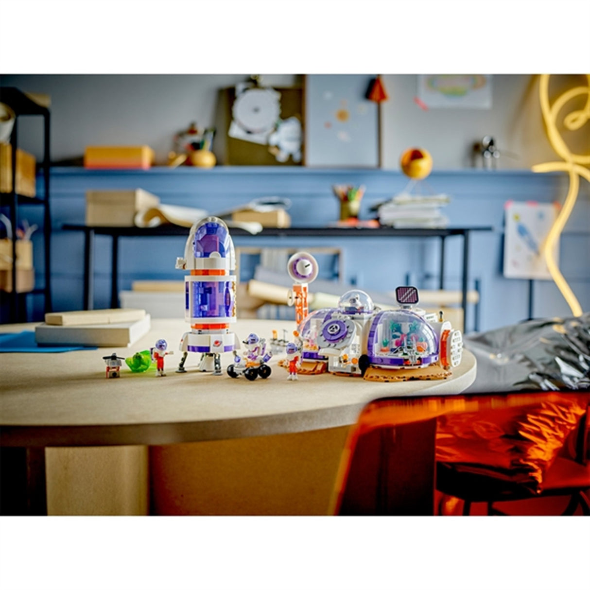 LEGO® Friends Rombase og Rakett på Mars