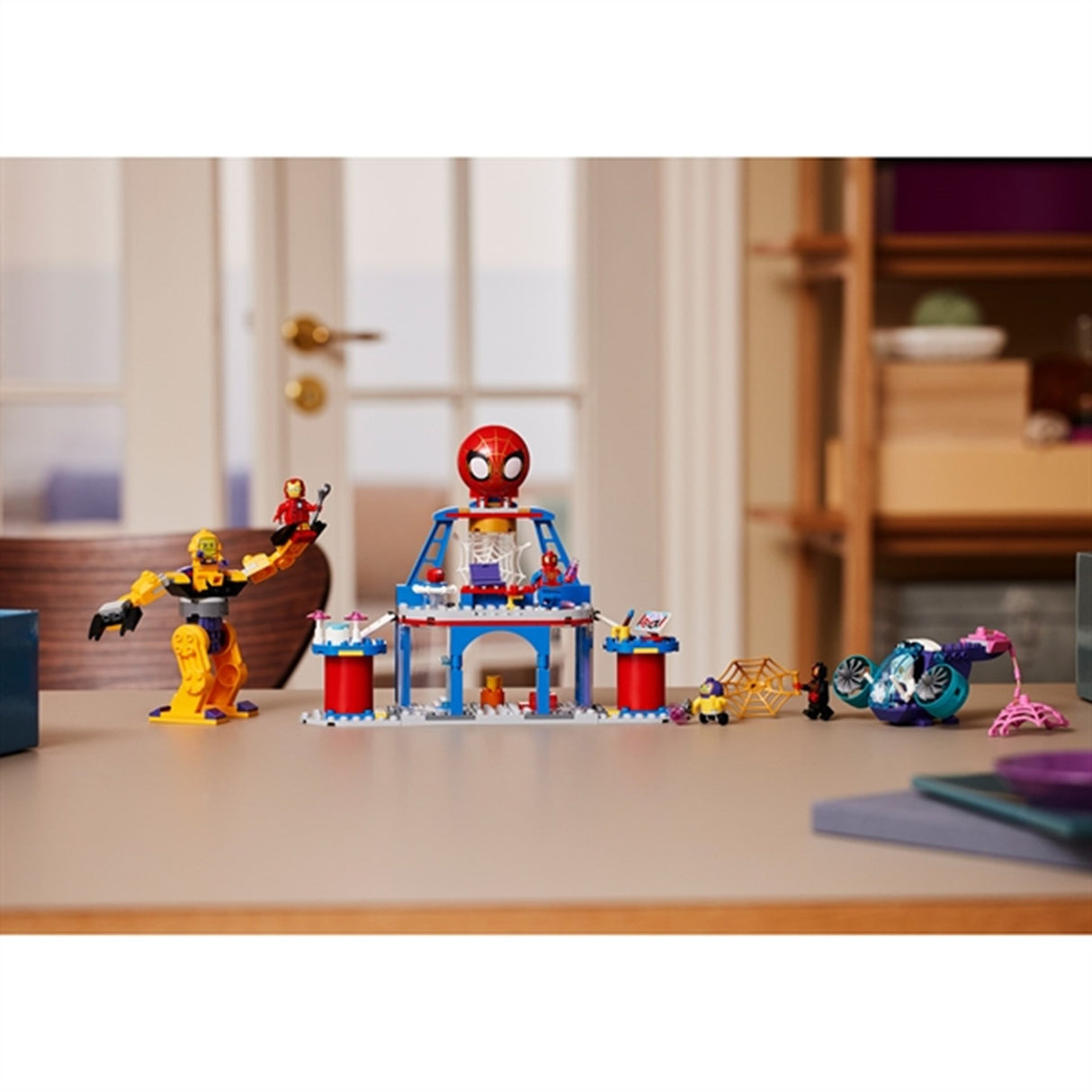 LEGO® Marvel Team Edderkoppens Spindelvev Hovedkvarter