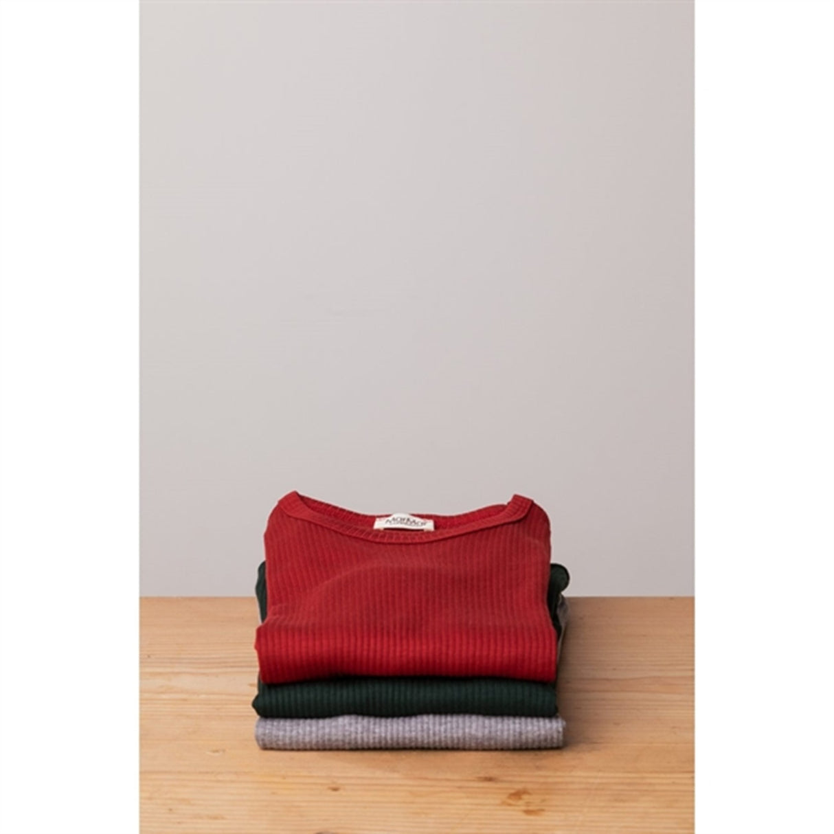 MarMar Modal Hibiscus Red Plain Genser