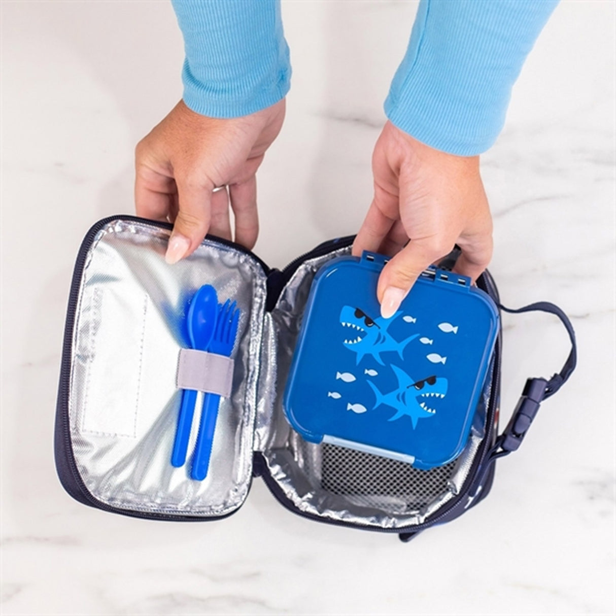 MontiiCo Montii Kjølebag Str. S - Shark