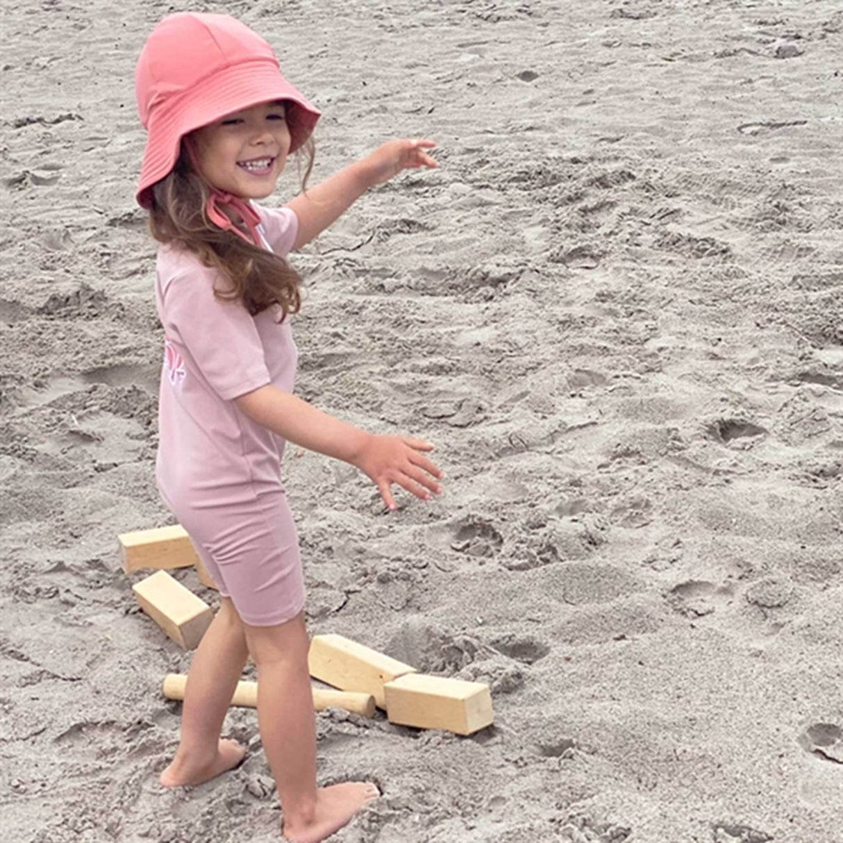 Petit Crabe Rose Nude Noe Frog Heldragt m. Lynlås