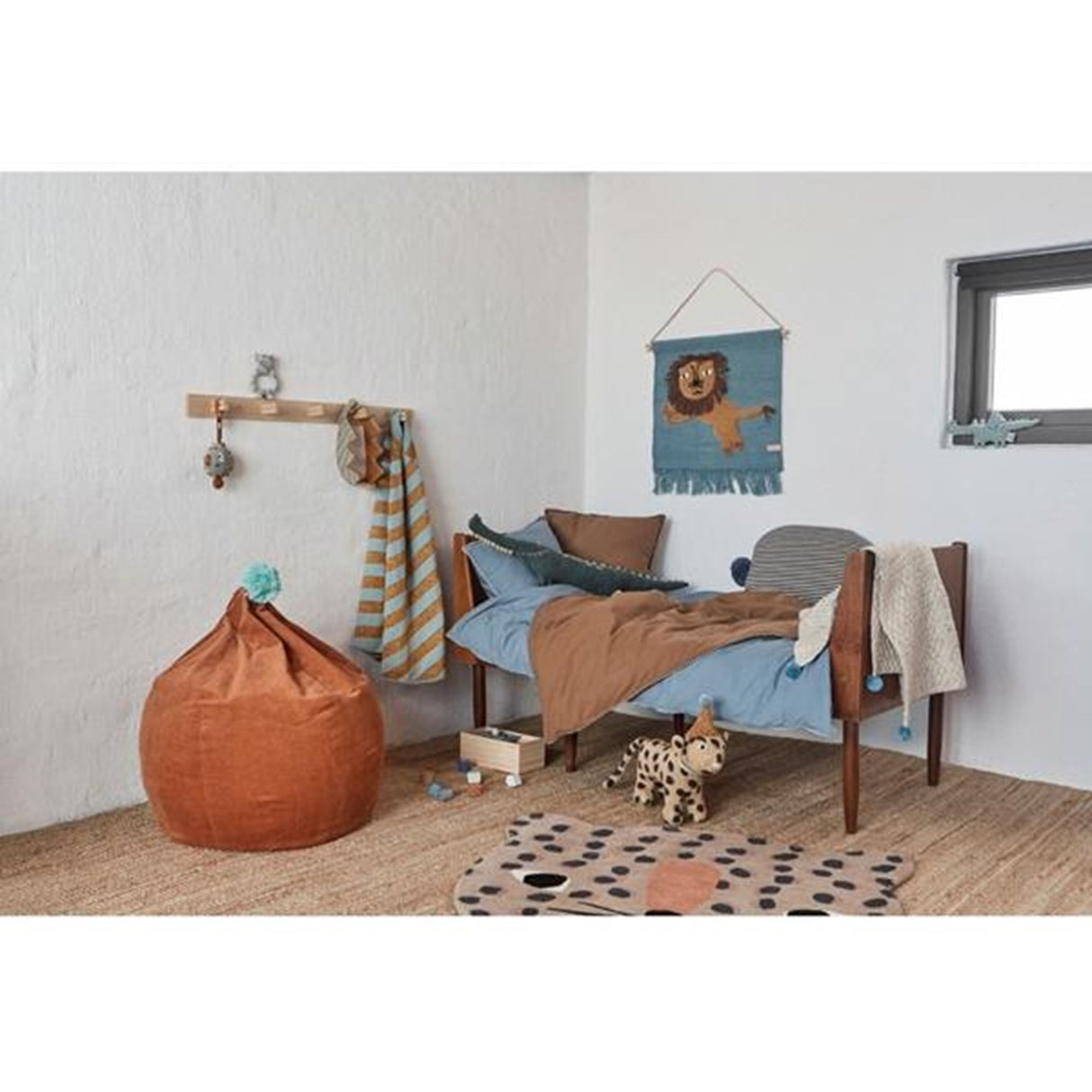 OYOY Veggoppheng Løve