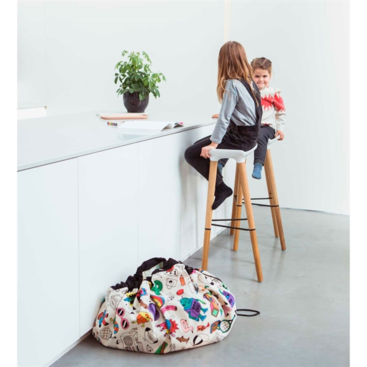 Play&Go 2-i-1 Leketeppe OMY Paris