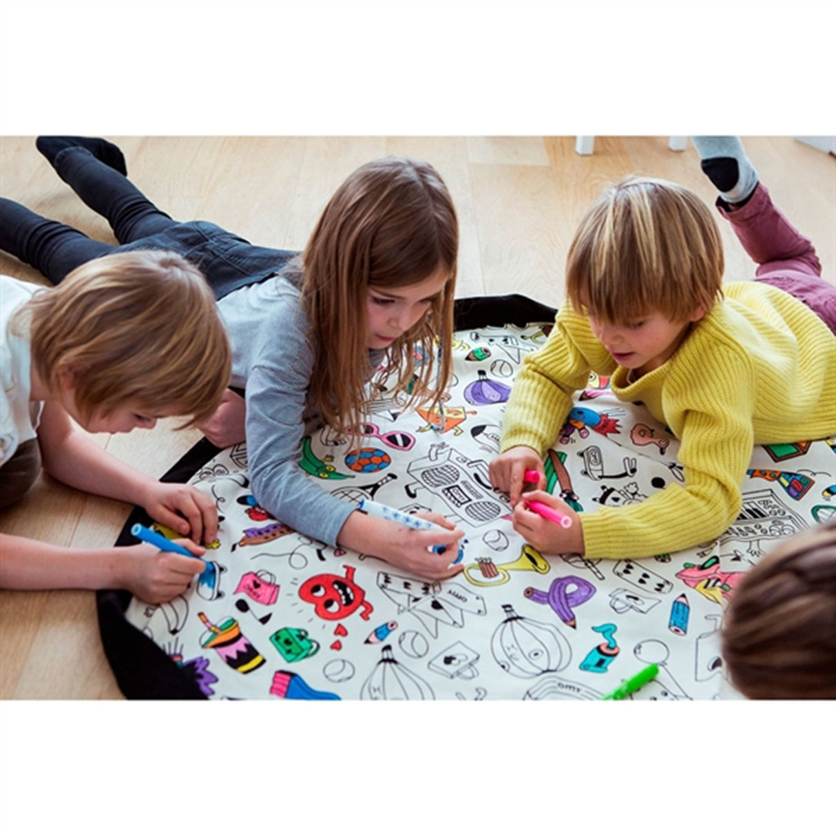 Play&Go 2-i-1 Leketeppe OMY Paris