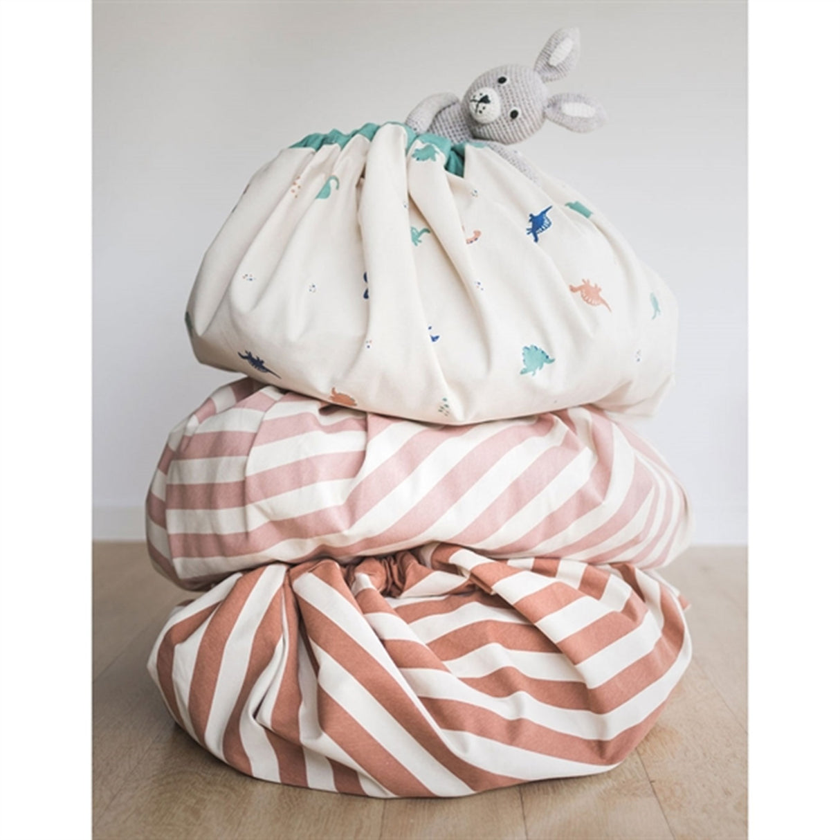 Play&Go 2-i-1 Leketeppe Stripes Brown