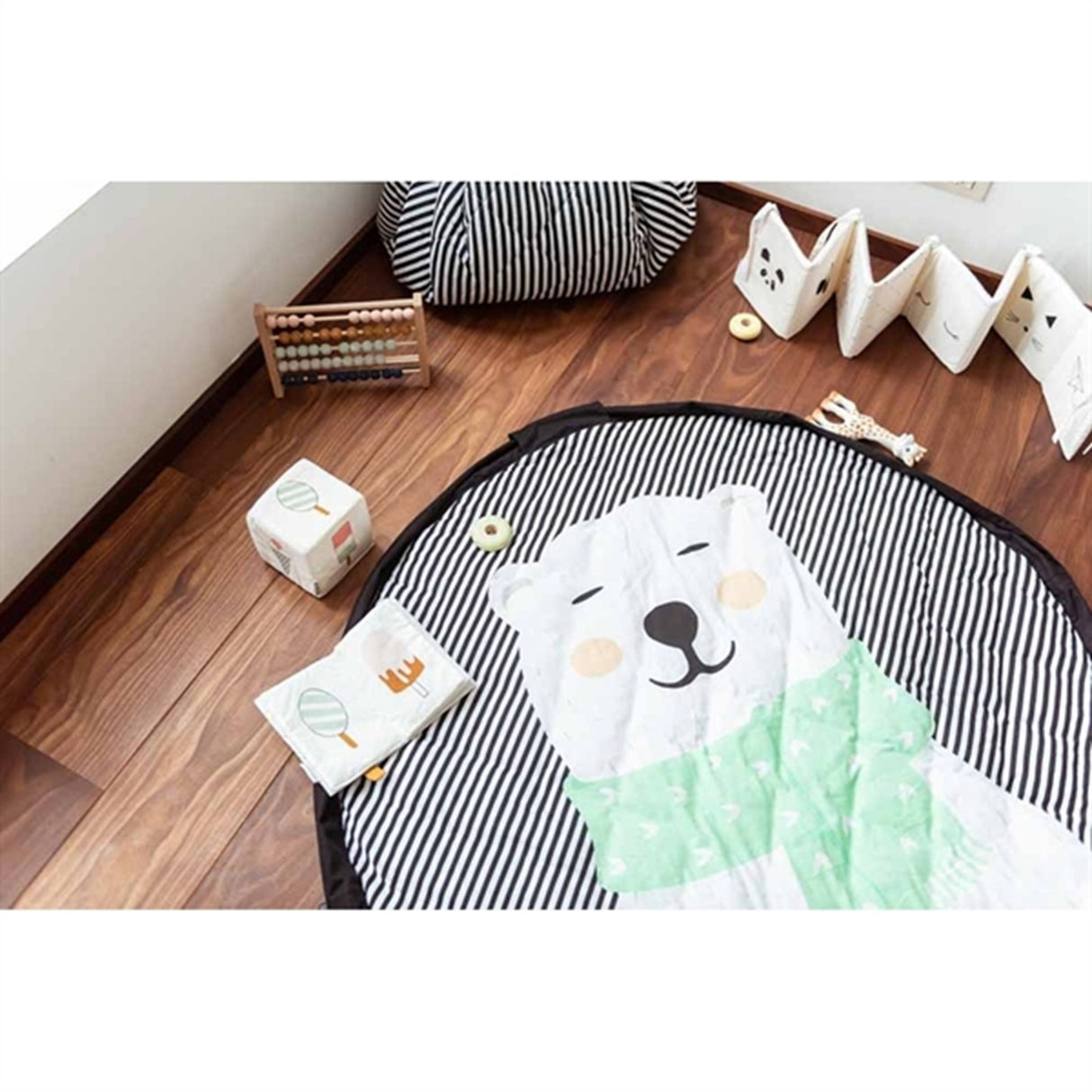 Play&Go 3-i-1 Leketeppe Soft Polar bear