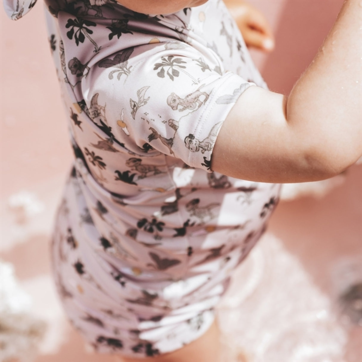 That's Mine Dino Esta Samo Badbyxor