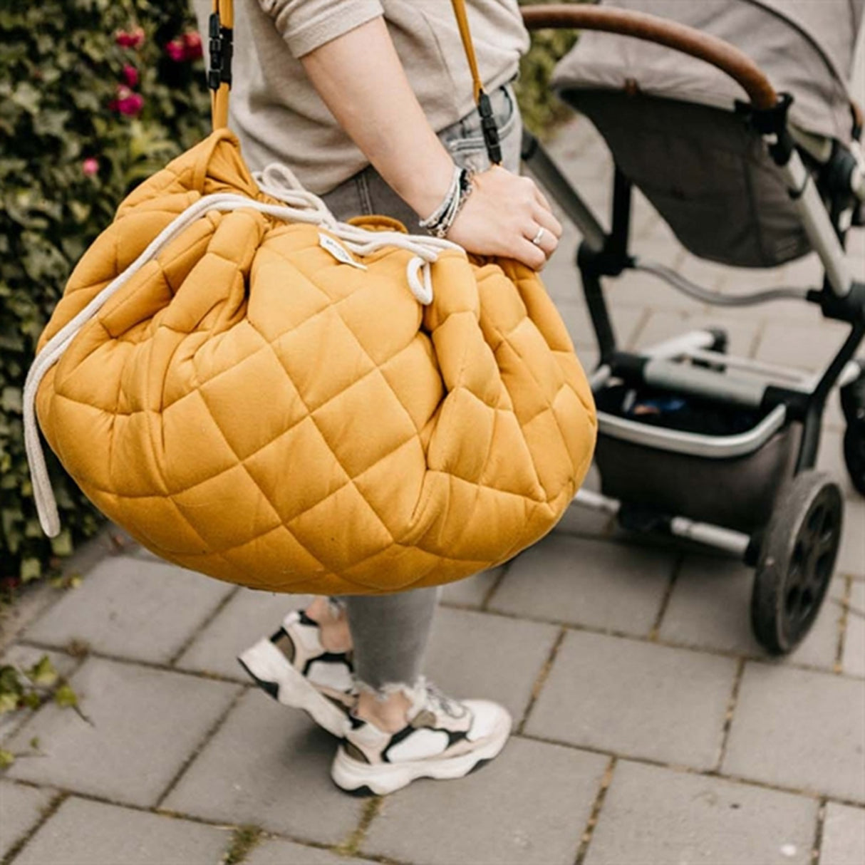 Play&Go 2-i-1 Leketeppe Soft Organic Mustard Chai Tea