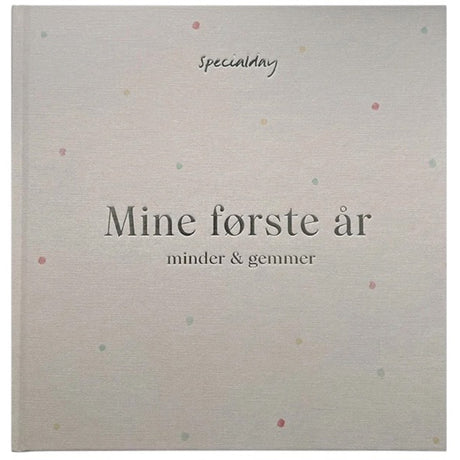 Specialday Mine Første År – Med Prikker – Beigegrønn