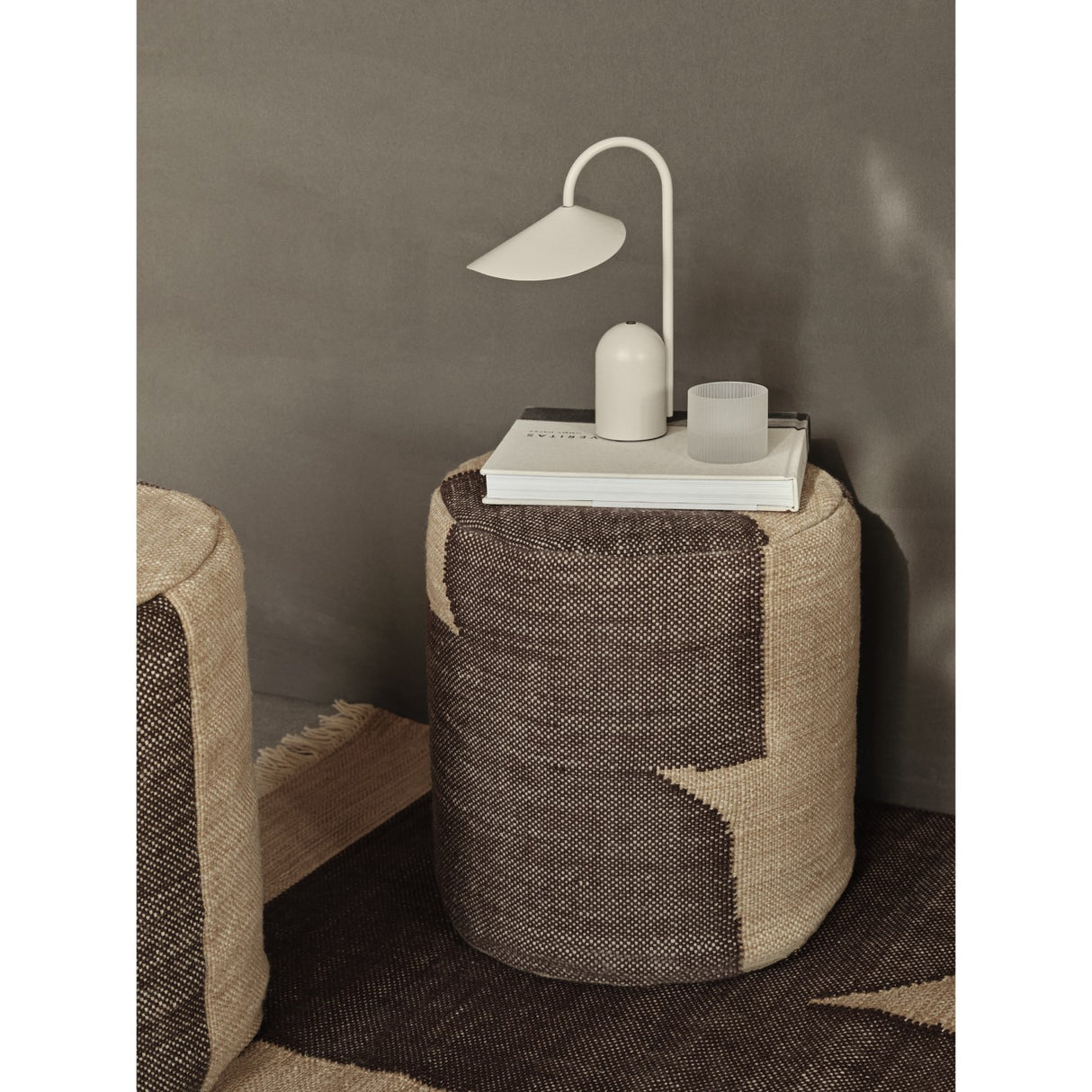 Ferm Living Cashmere Arum Portable Lampe