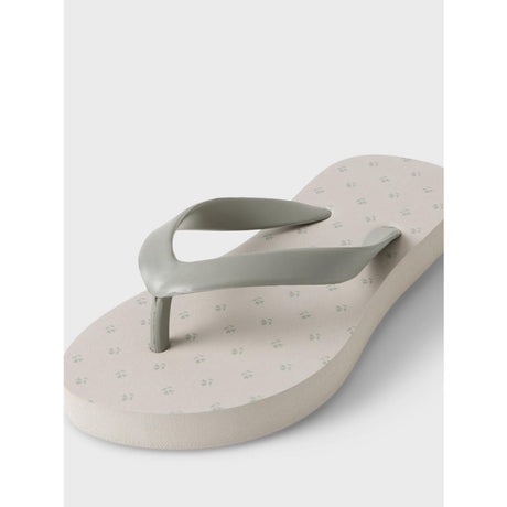 Lil'Atelier Pure Cashmere Fifer Flip Flop 2