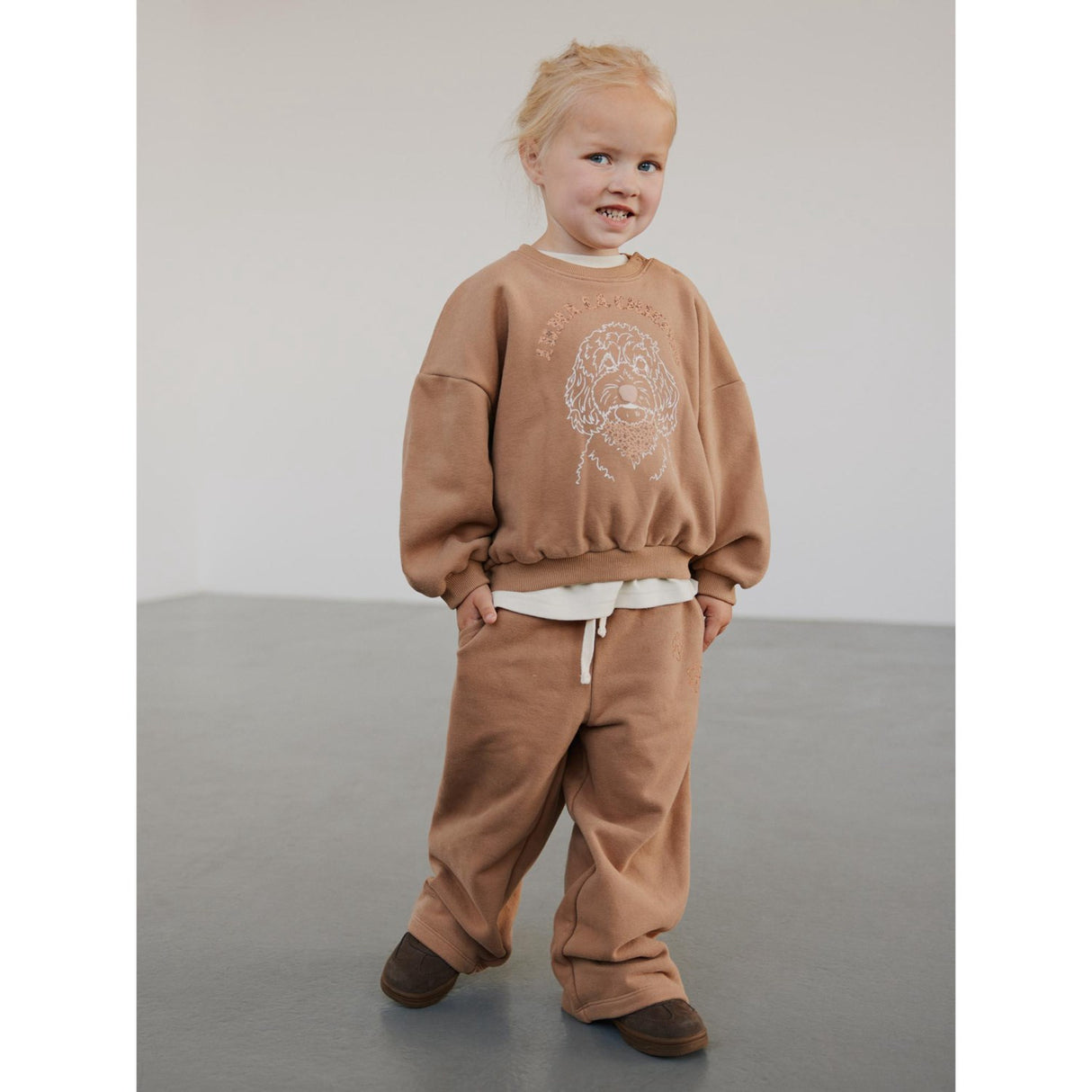 Sofie Schnoor Cashew Brown Sweatpants