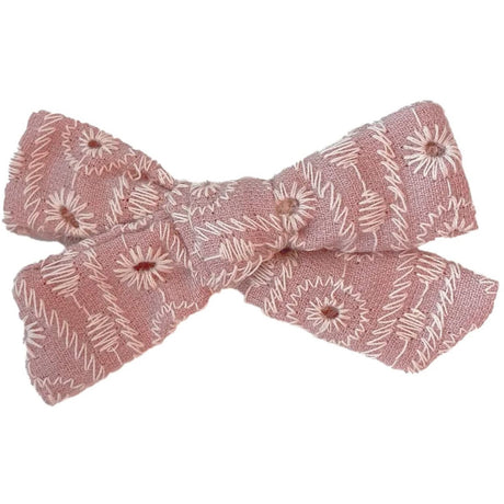 Bow's by Stær Dorthea Bue - Antique Rose Broderet