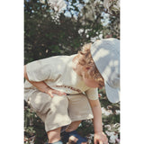 Huttelihut Antique White T-Shirt