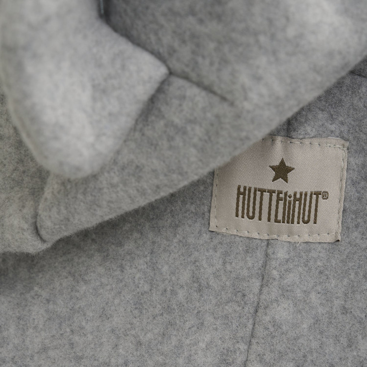 Huttelihut Lys Grey Melange Klapvogn Kjole Ears Cot. Fleece