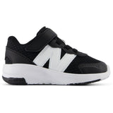 New Balance Black New Balance FreshFoam 578 Kids Bungee Lace Med Topp Stropp