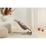 BabyBjörn Sand Grey Skråstol Bliss Blomsterbladsquilt