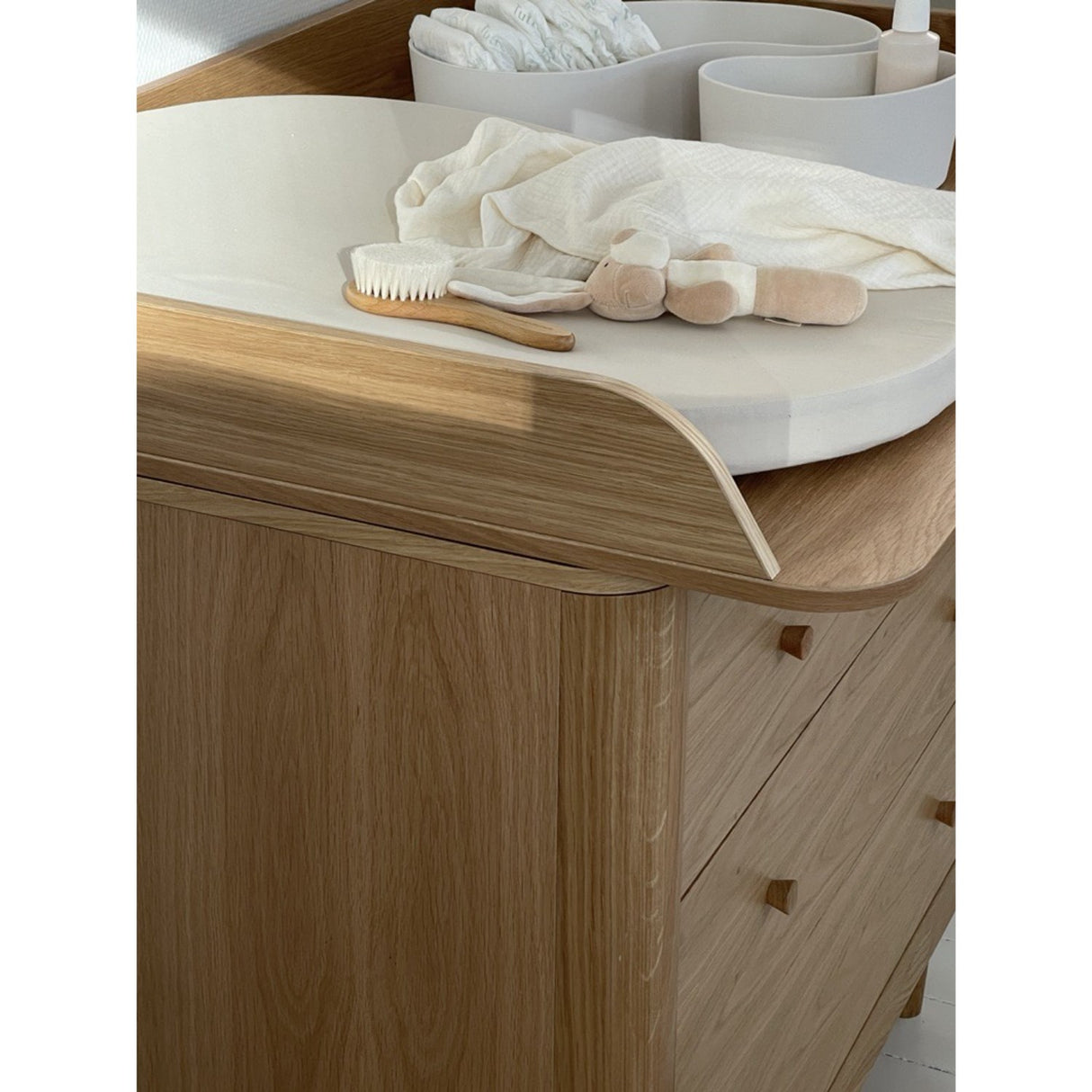 We Are Bitte Light Stone Oval Stellepute