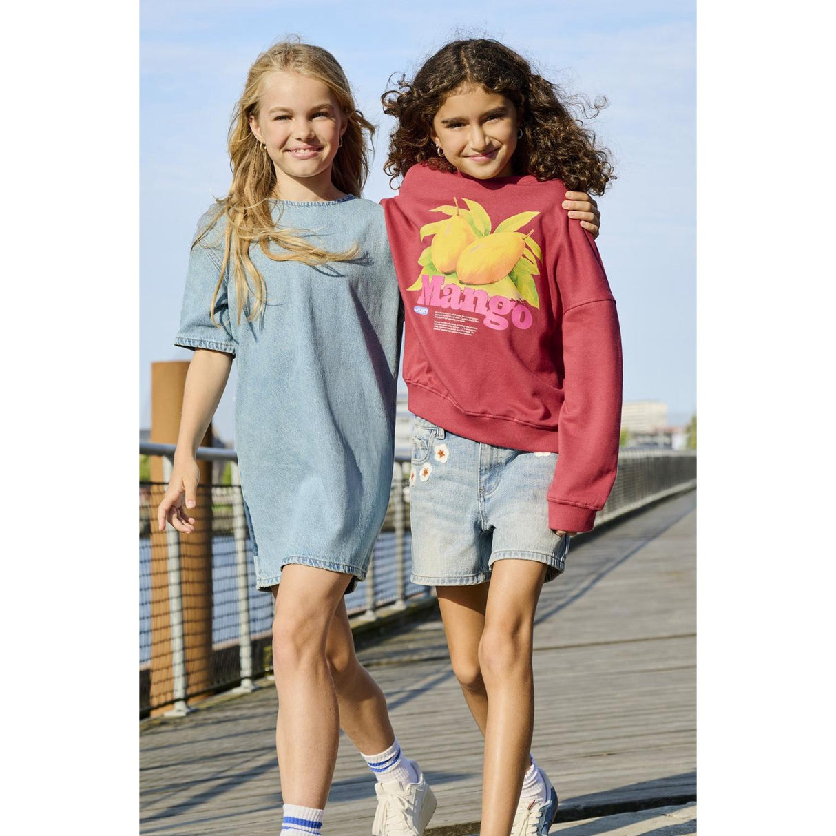 kids ONLY Earth Red Mango Philea Life Overzise Fruit O-neck Collegegenser