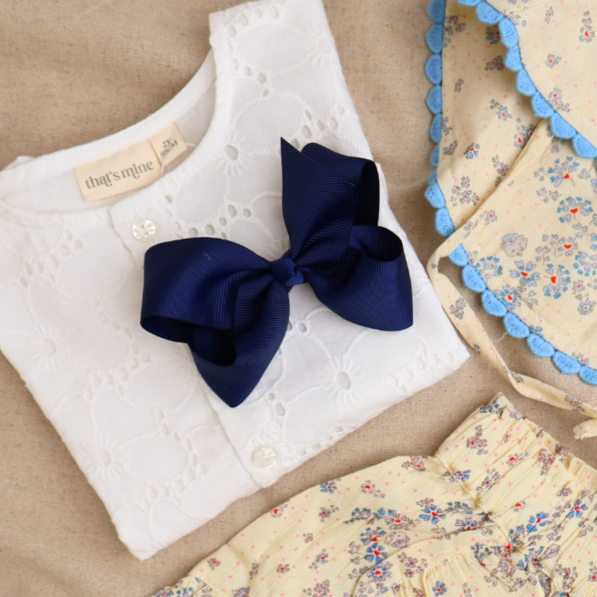 That's Mine Brilliant White Ibbi-Skjorte