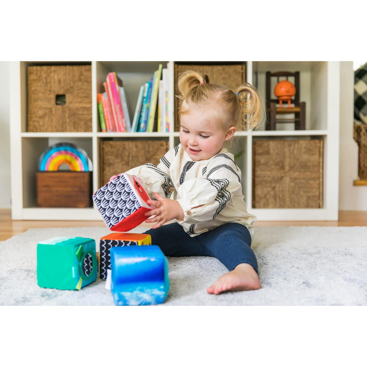 Baby Einstein Explorer & Discover Soft Klosser