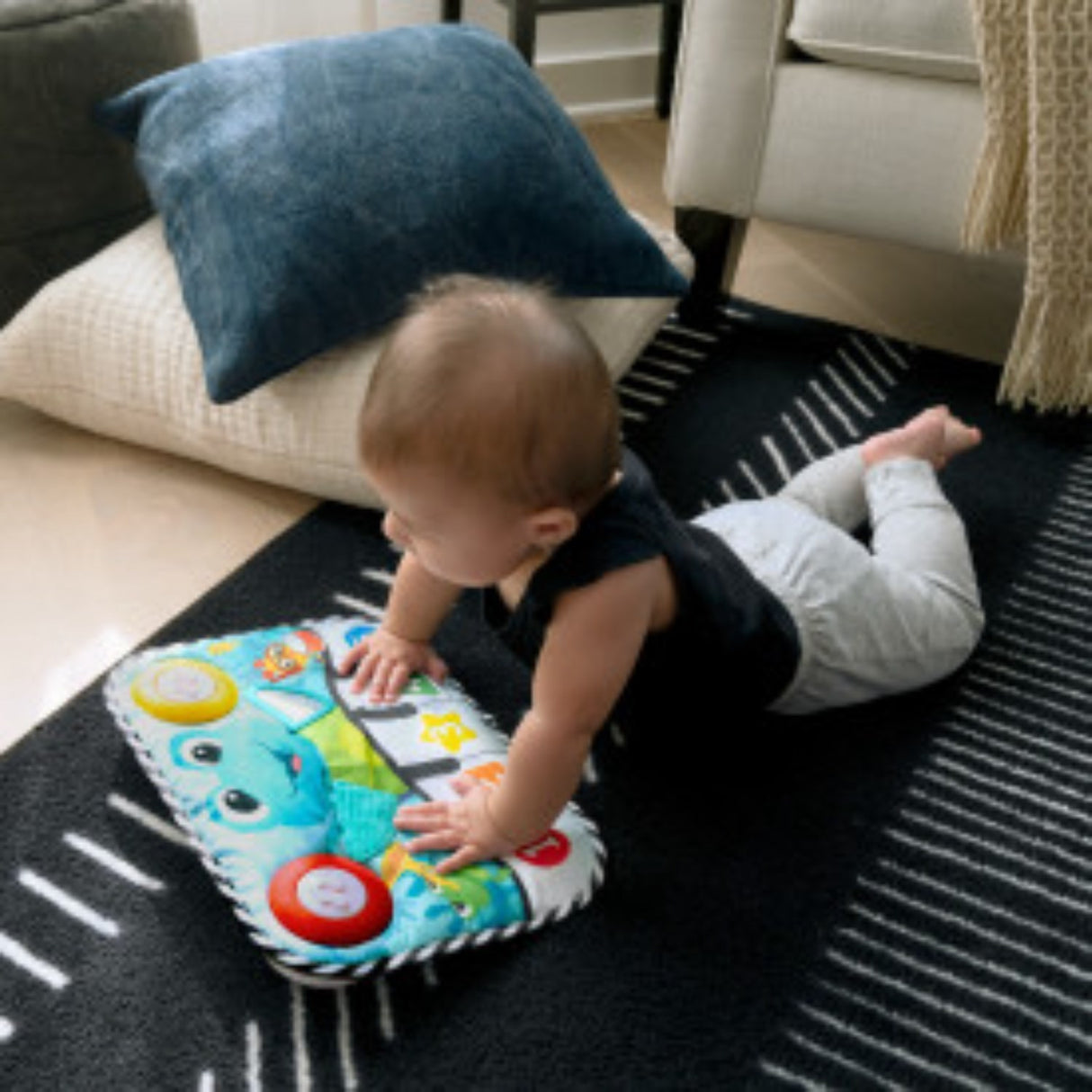 Baby Einstein Musical Kick Pad And Crib Leketøy Neptune's Kick & Explore™