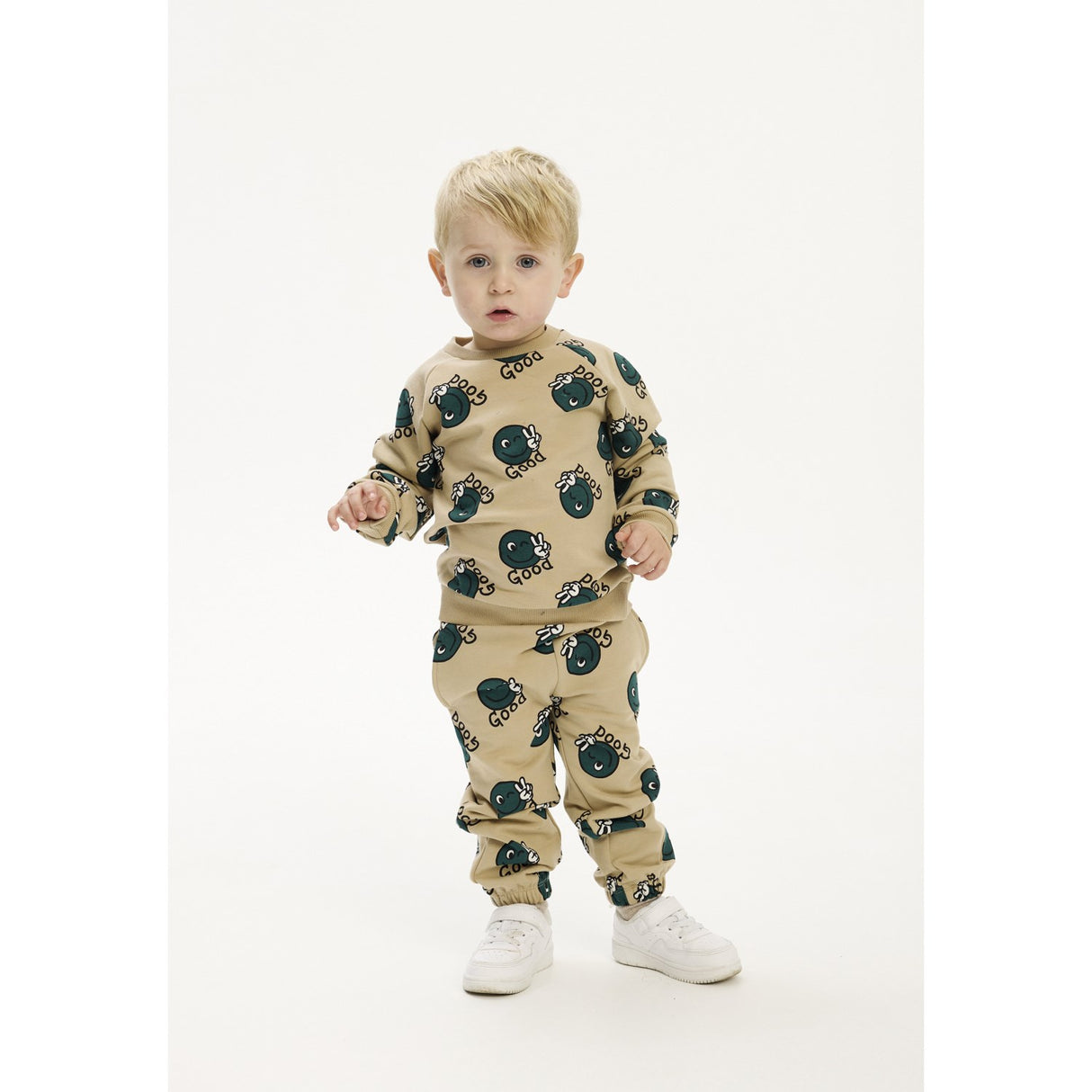 THE NEW Siblings Humus AOP Phil Collegegenser