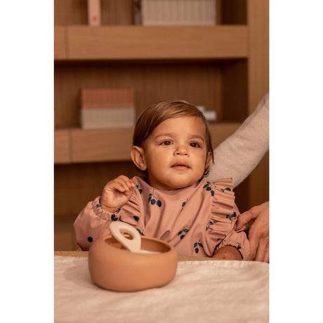 LIEWOOD Berry / Pale Tuscany Merle Ruffle Cape Smekke