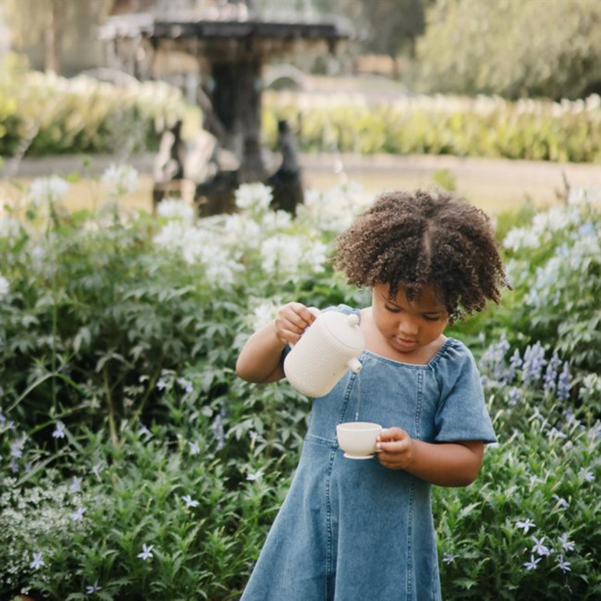 Mushie Shifting Sand Silikon Play Tea Sett