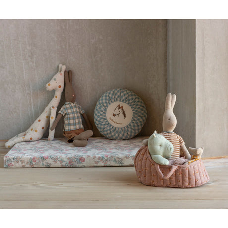 Maileg Carry Cot, Large - Rose