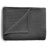 Mushie Ribbed Dark Gray Melange Strikket Baby Teppe