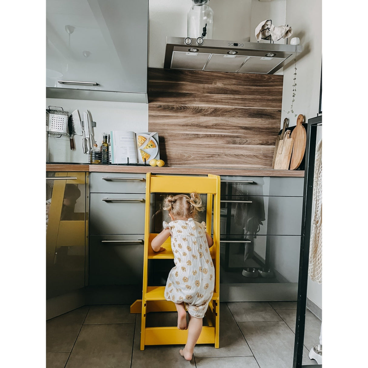 tiSsi® Sun Yellow Laquer Felix Læringstårn Massiv Bøk