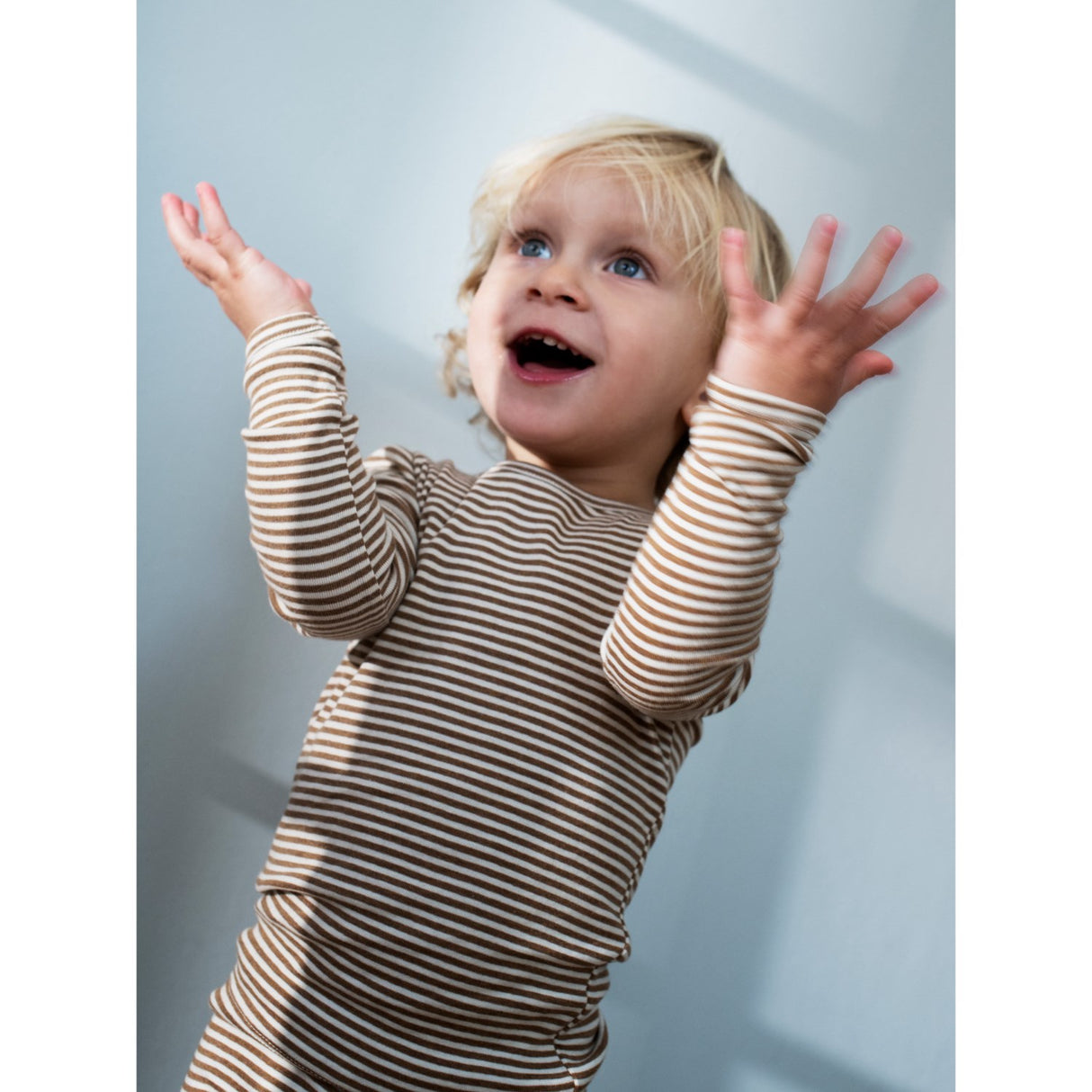 Serendipity Almond/Offwhite Slim Bluse Stripe