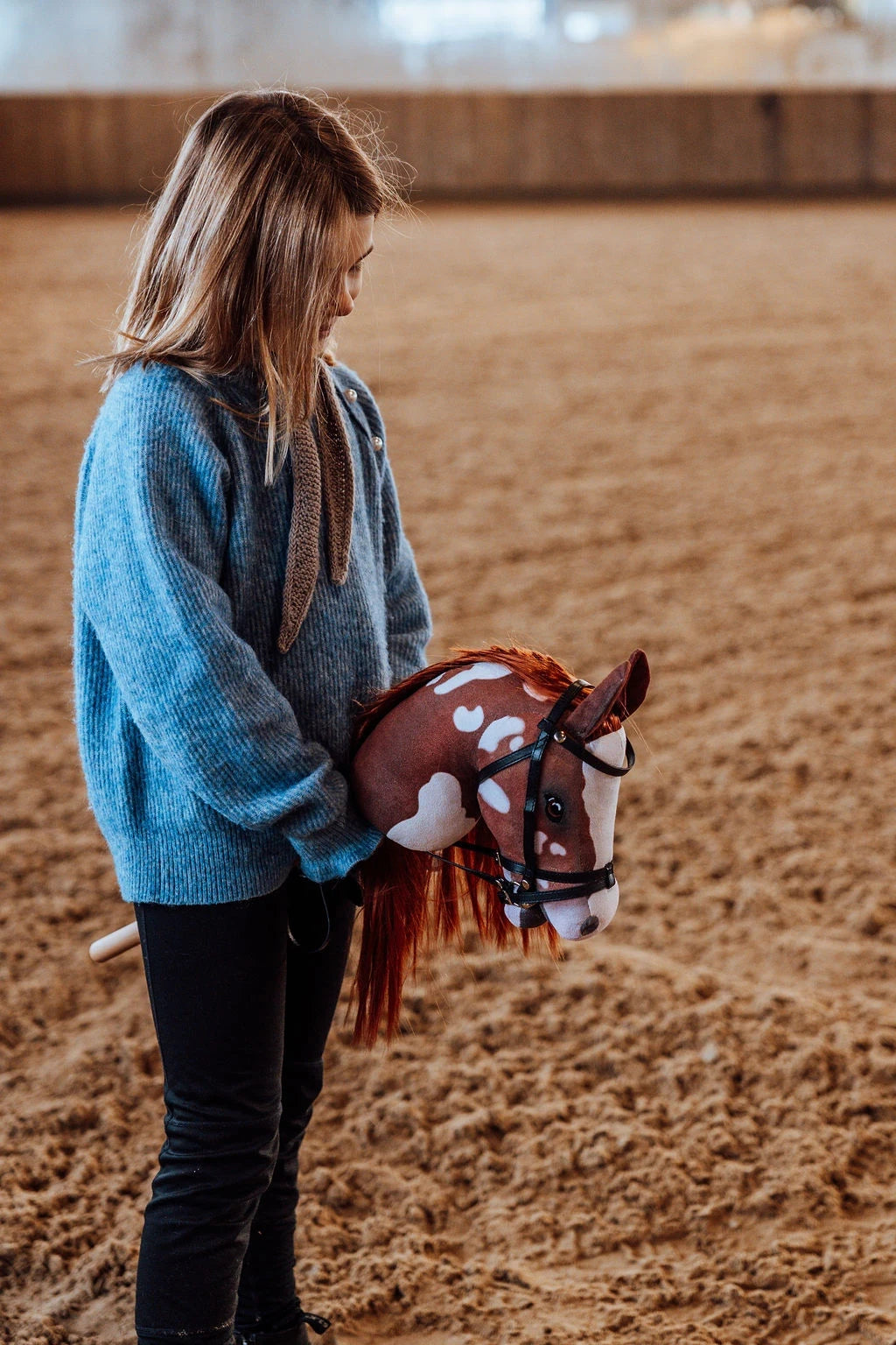 av Astrup Kjepphest, Coco, Rødbrun/Hvit