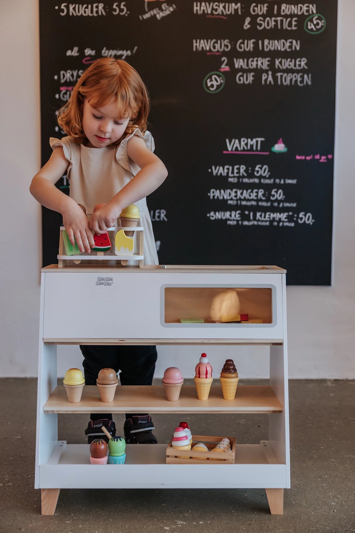 Mamamemo iskrembar med kjøleskap