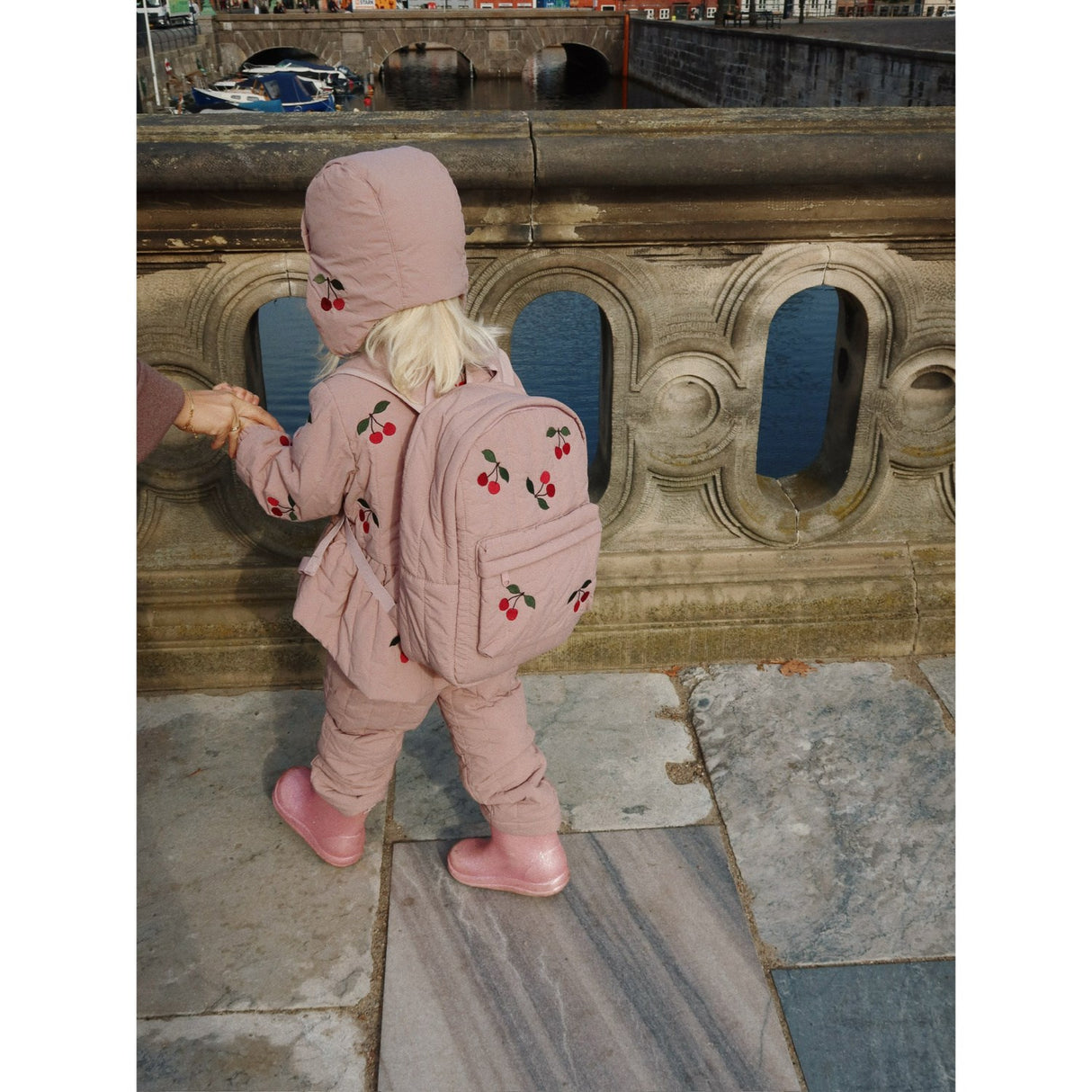 Konges Sløjd Twilight Mauve Juno Vattert Rygsekk Midi