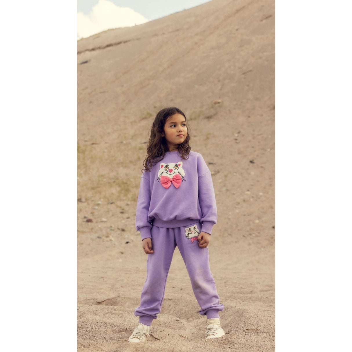 Mini Rodini Purple Cat Med Bowtie Chenille Collegegenser