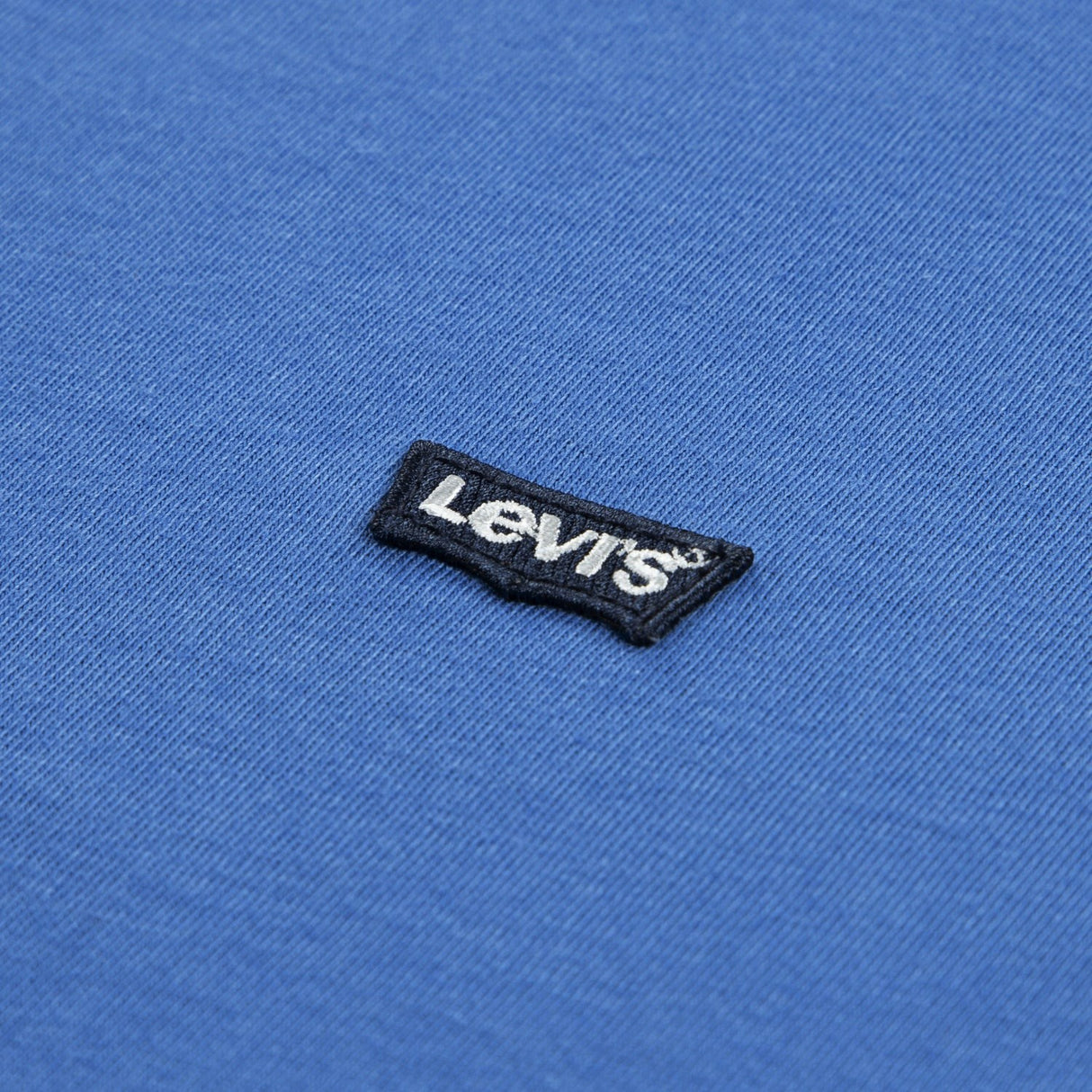 Levi's Star Sapphire Batwing Chest Hit