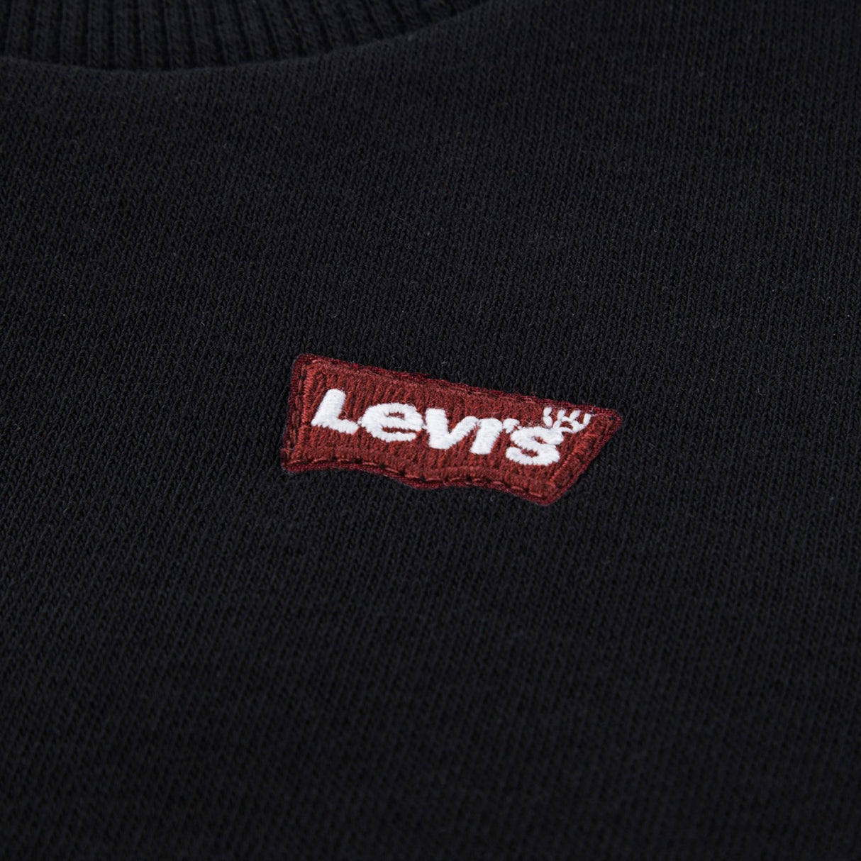 Levi's Jet Black Hettegenser & Jogger Sett