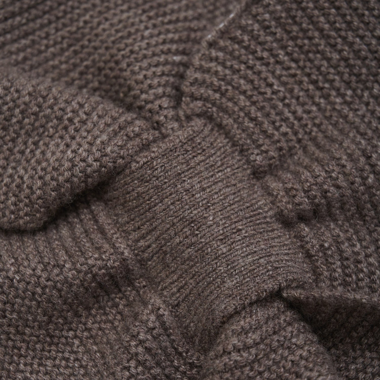 Huttelihut Brown Melange Nakkevarmer Ull Strikk