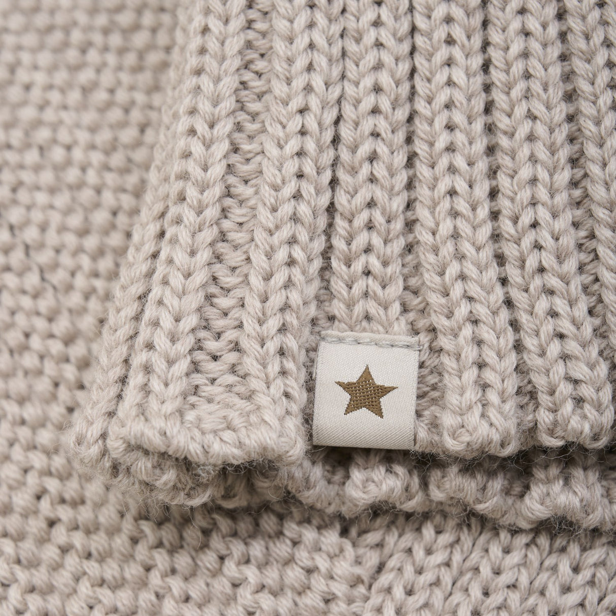 Huttelihut Camel Melange Elefantlue Pixie Ull Strikk