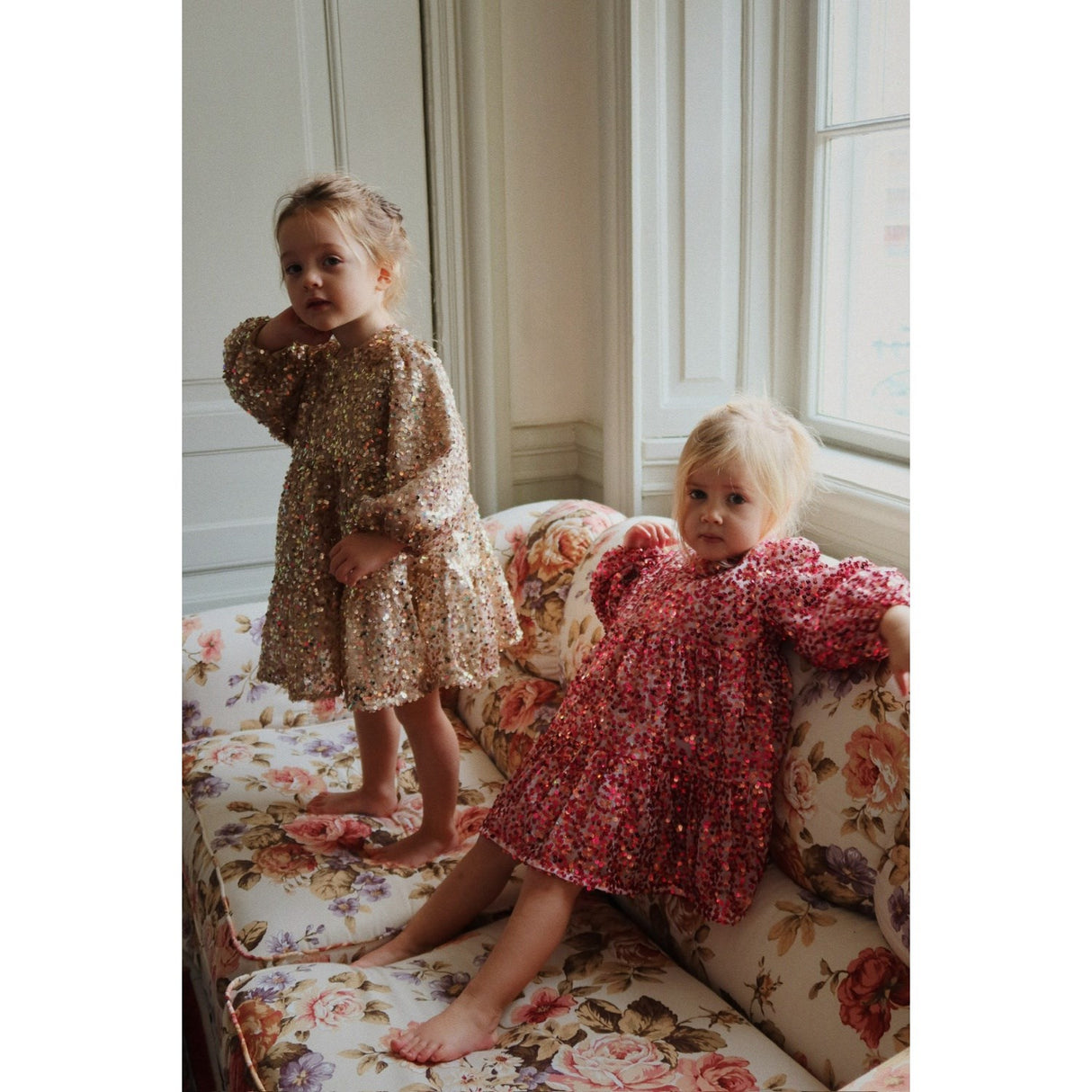 Konges Sløjd Gold Glitter Lila Sequins Bue Kjole