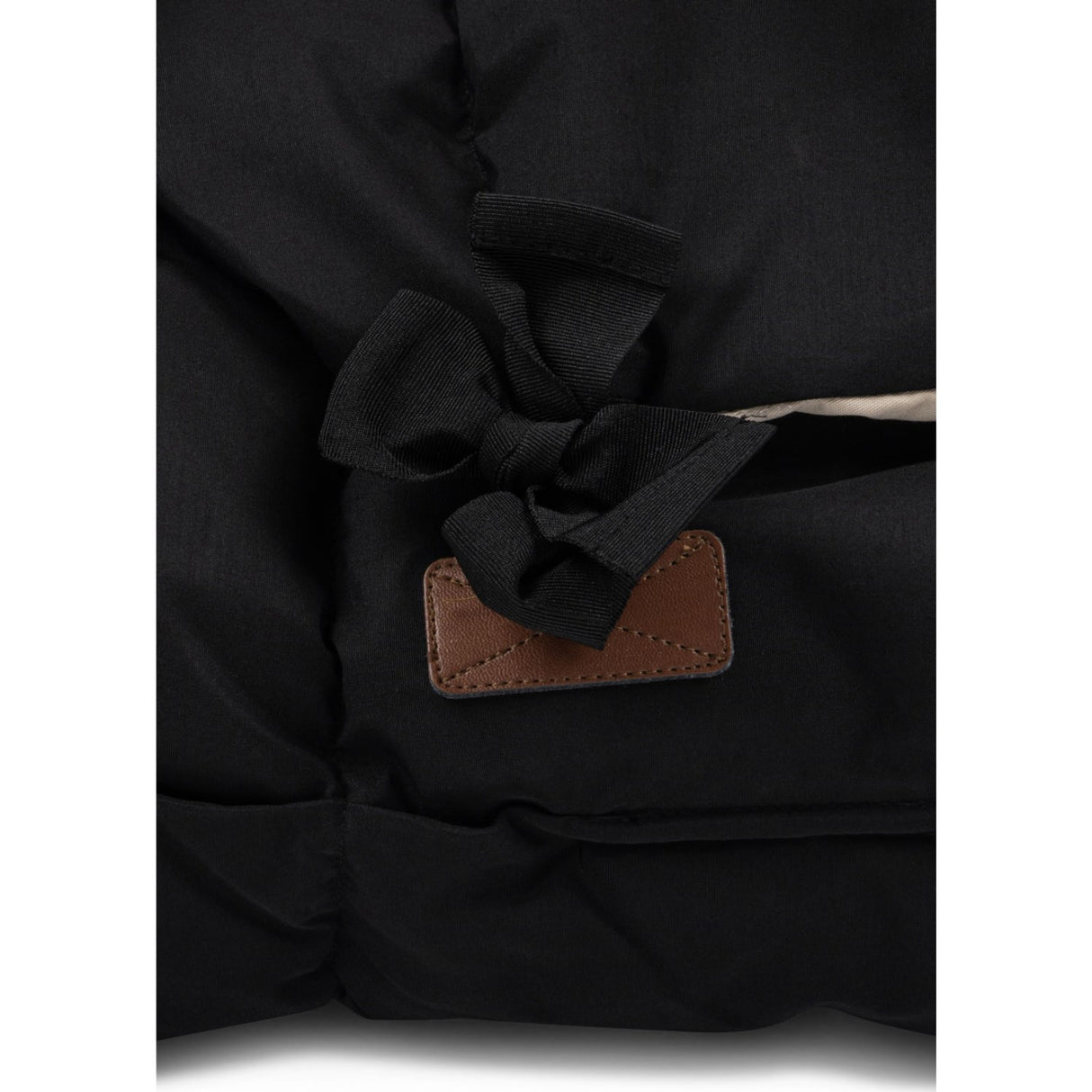 Konges Sløjd Black Nemuri Veske