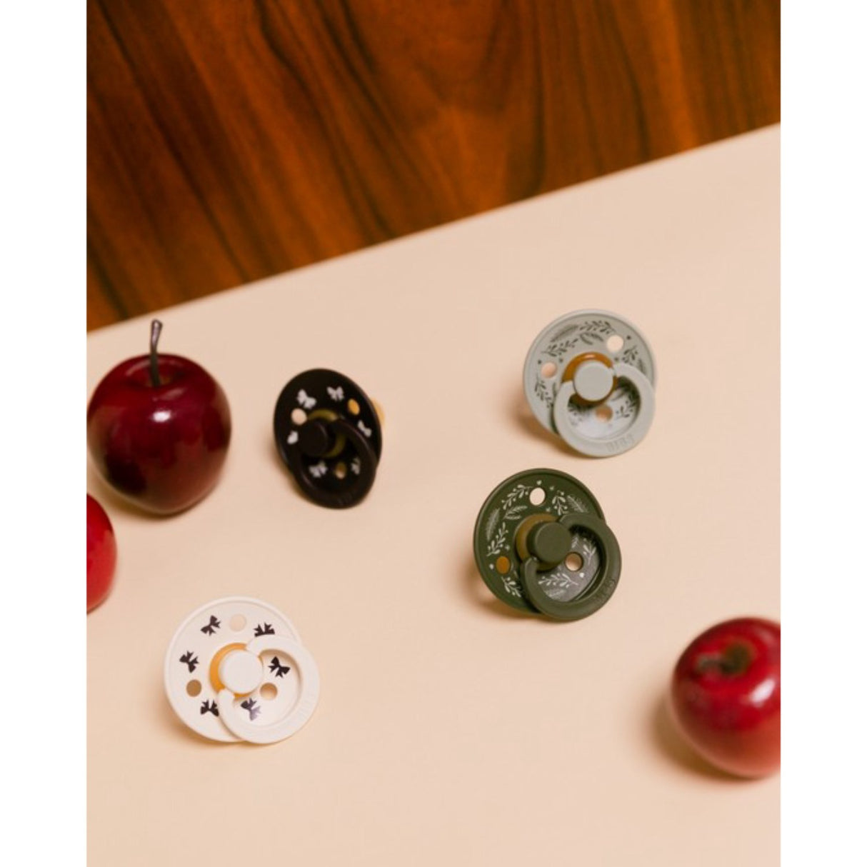 Bibs Sage/Hunter Green Smokk Colour Holiday Leaf 2-Pakning Latex