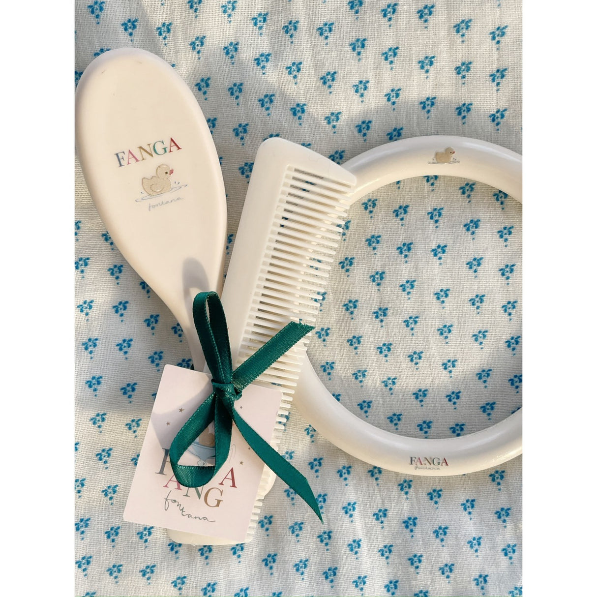 Konges Sløjd Fanga Beige Baby Hairbrush Sett