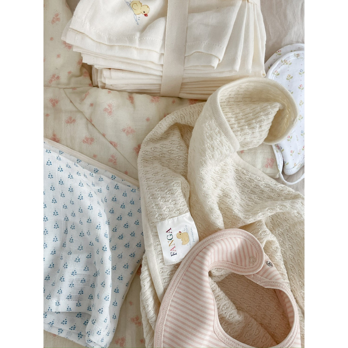 Konges Sløjd Fanga Blush Mix Fio Stripe 2 Pakke Hakesmekke OCS