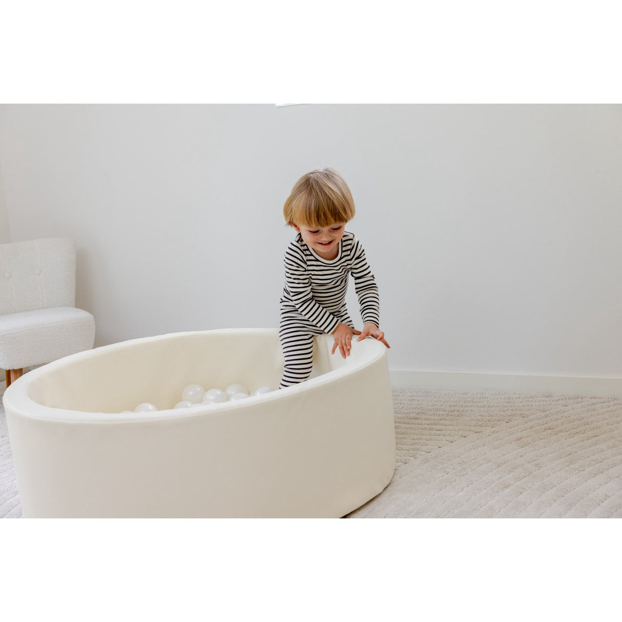 Tumble Time Vanilla Ball Pool i Vegan PU ø90cm 150 stk. Baller