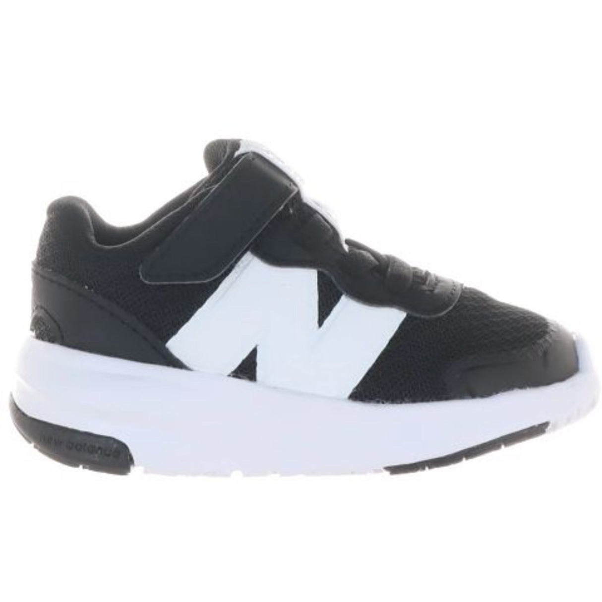 New Balance Black New Balance FreshFoam 578 Kids Bungee Lace Med Topp Stropp